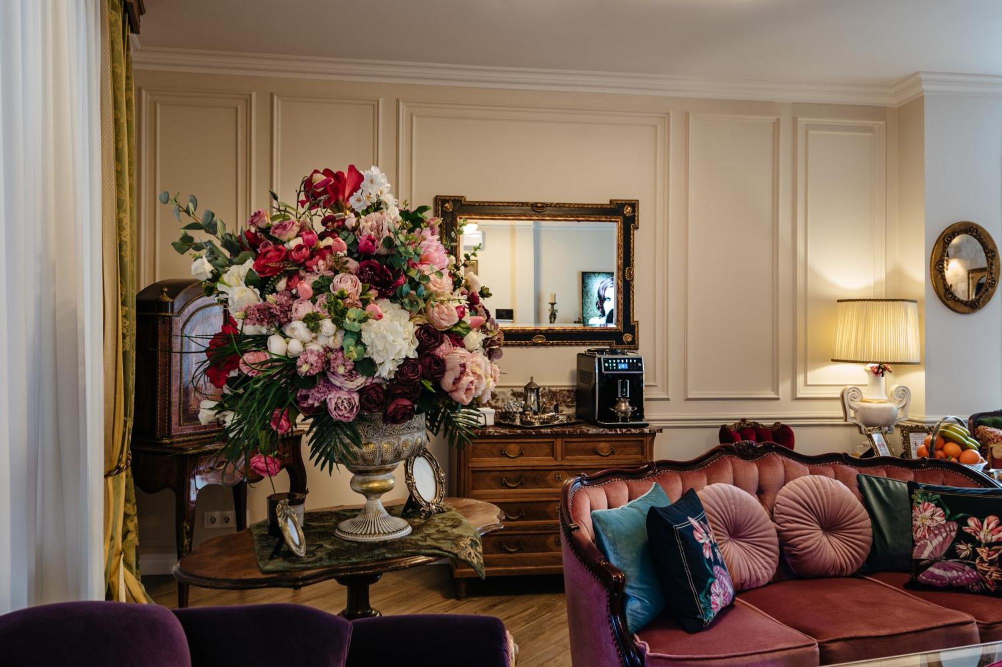 Ateneea Luxury Rooms Κλουζ-Ναπόκα Εξωτερικό φωτογραφία