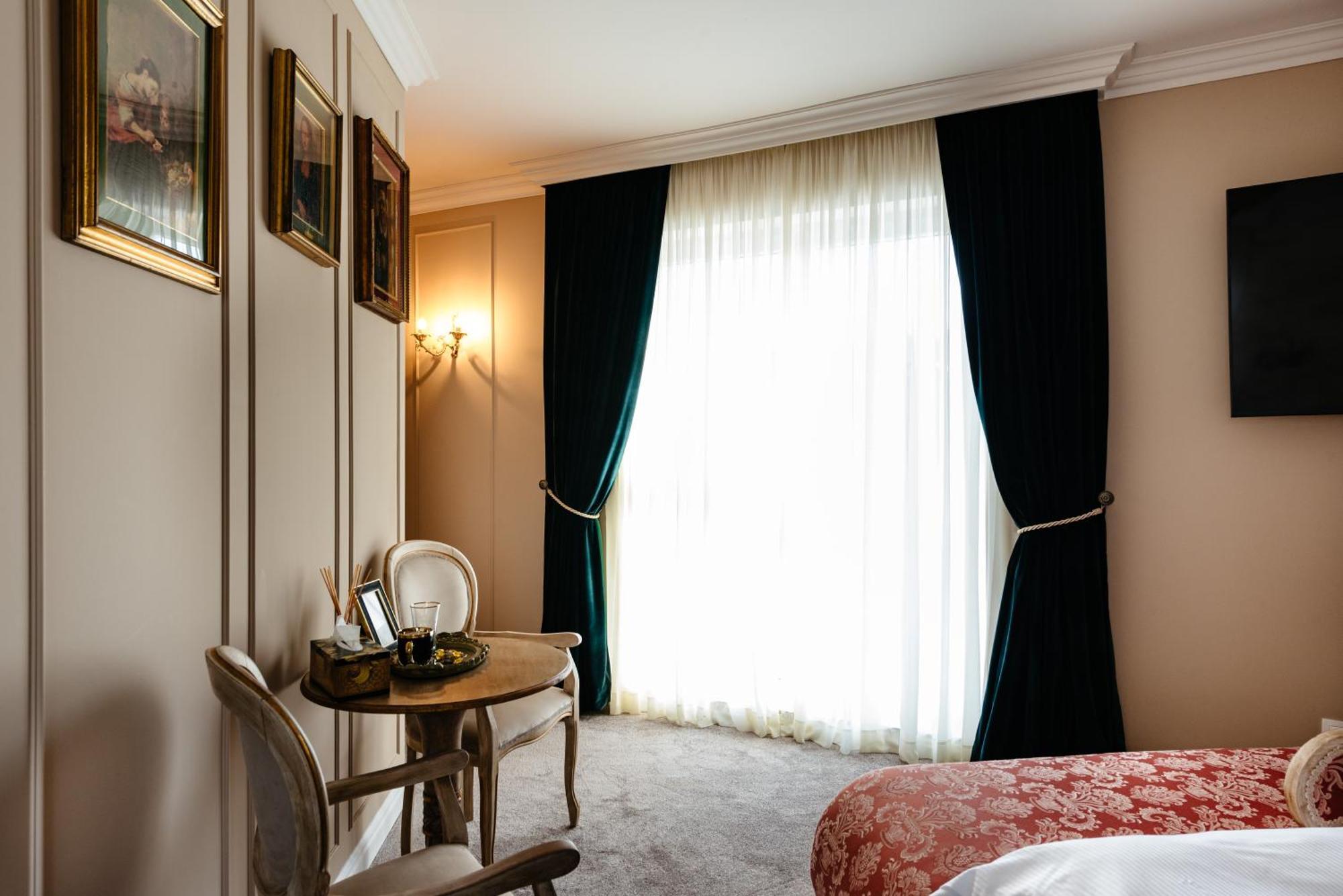 Ateneea Luxury Rooms Κλουζ-Ναπόκα Εξωτερικό φωτογραφία